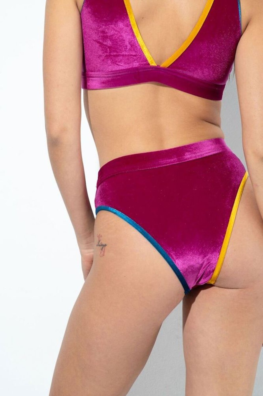 Pole Dance Wear RAD Polewear | Rad Shorts Ametri Velvet Dama